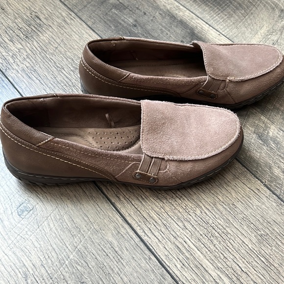 Natural Soul Shoes - Natural Soul by Naturalizer Suede Loafers with Leather Size 9